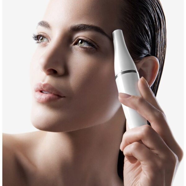 Braun FaceSpa 810 Yüz Epilatörü Ve Temizleme Fırçası Sistemi, Ek Pil İle Birlikte